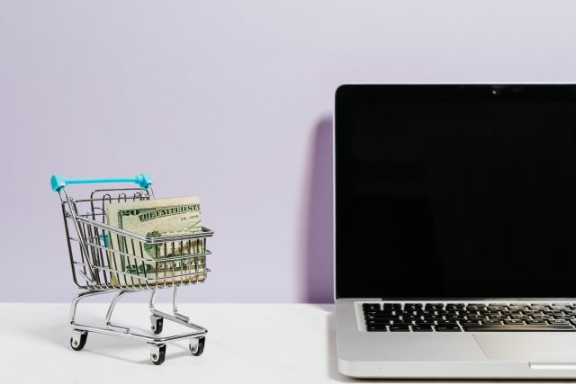shopping cart with online shopping